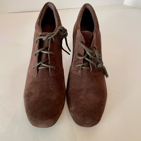 Clarks Bendables Ruby Diamond Brown Suede Leather 8.5 Ankle Boot - Picture 6 of 12